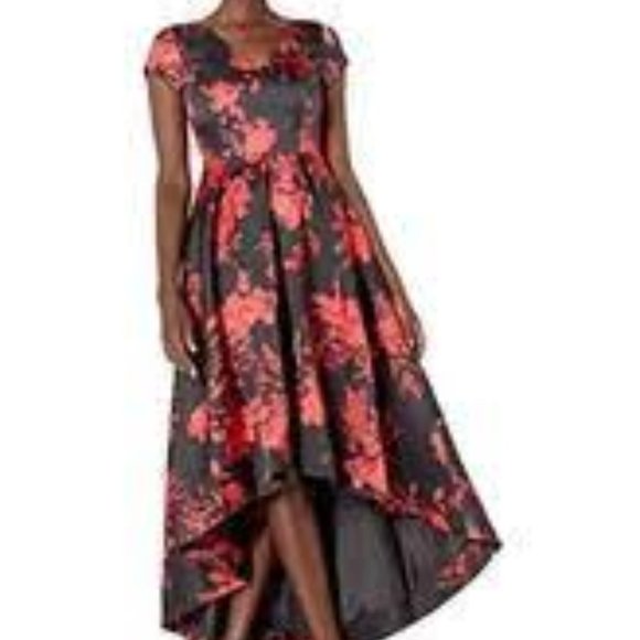 Calvin Klein Women\'s Short Sleeve V-Neck High Low Gown, Red Multi New Size